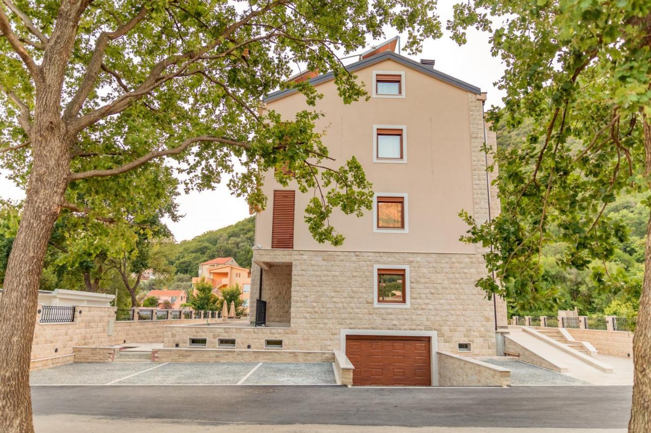Luxury Apartments Queen Petrovac ภายนอก รูปภาพ