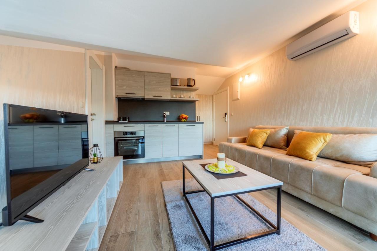 Luxury Apartments Queen Petrovac ภายนอก รูปภาพ