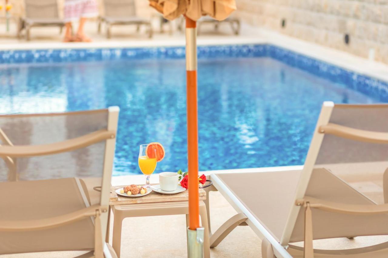 Luxury Apartments Queen Petrovac ภายนอก รูปภาพ