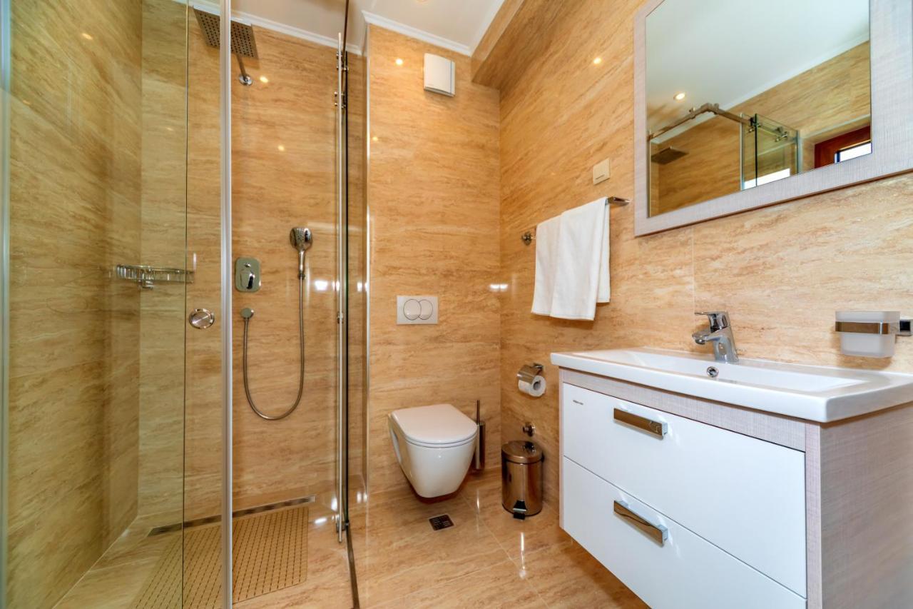 Luxury Apartments Queen Petrovac ภายนอก รูปภาพ